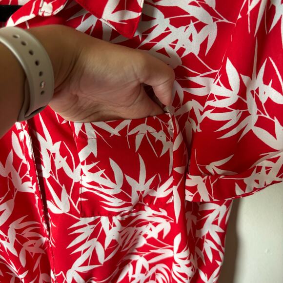 Pink Rose Cropped Hawaiian Style Button Down Top Blouse Women's Size Medium - Picture 8 of 8